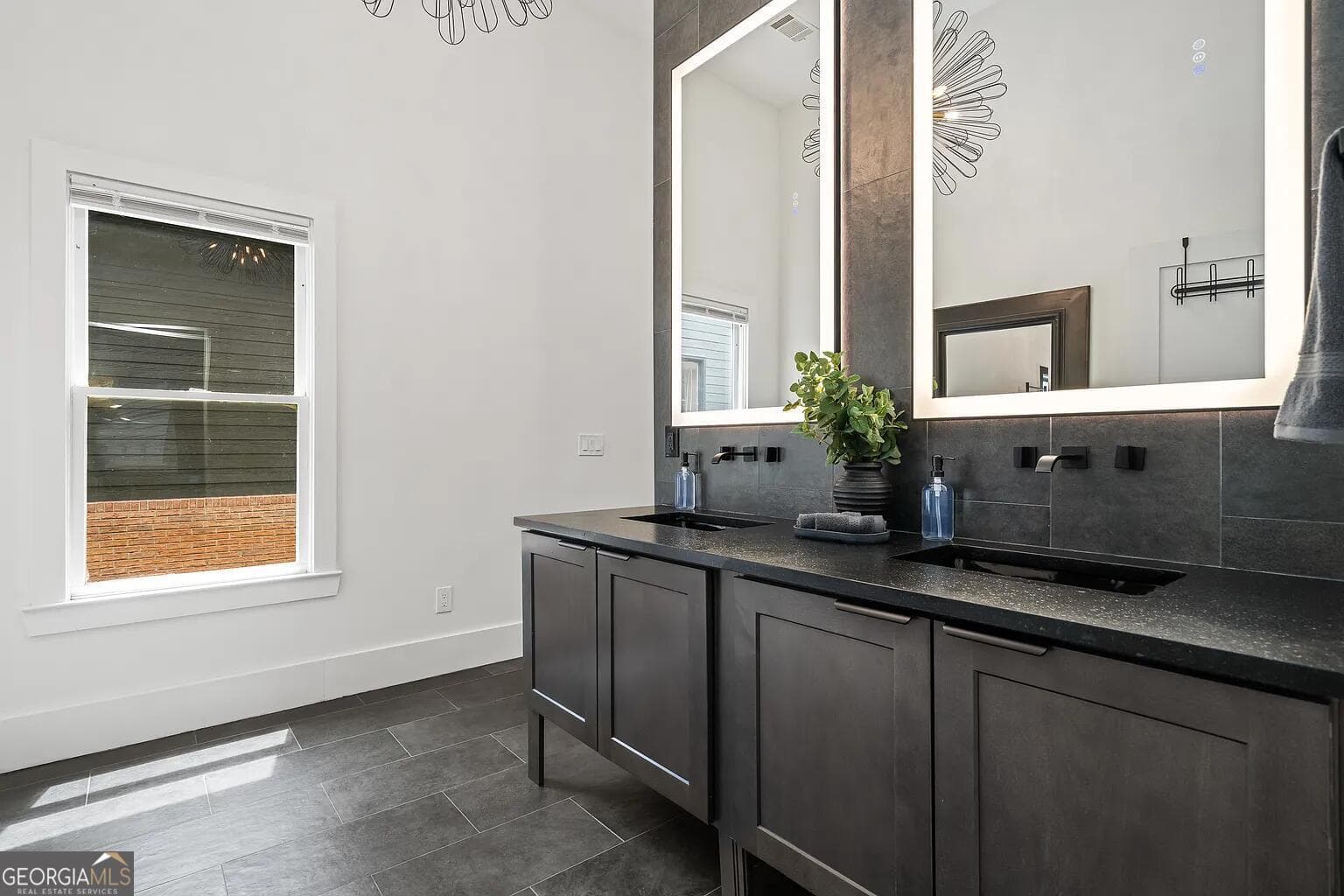 3 bedroom, 2.5 bathroom, 2,090 sq ft single family residence for sale at 1041 Walker Avenue, Atlanta, GA 30316 — photo 10