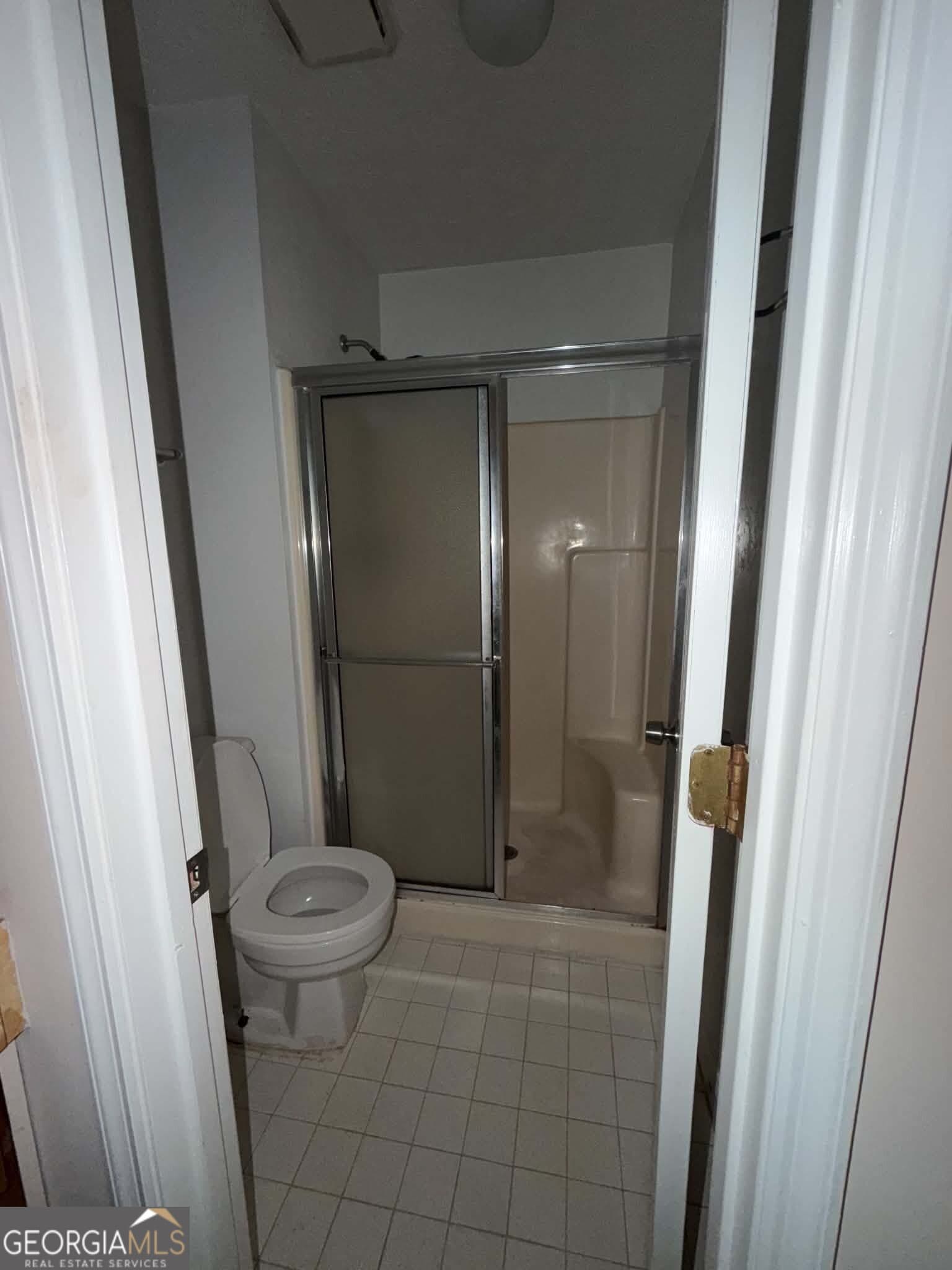 3 bedroom, 2 bathroom, 1,528 sq ft single family residence for rent at 7021 Whitfield Drive, Riverdale, GA 30296 for $1,800 a month — photo 9