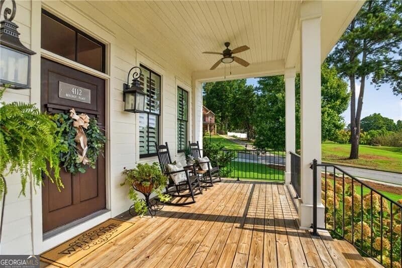 4 bedroom, 3.5 bathroom, 1,888 sq ft single family residence for sale at 4112 Beverly Place, Acworth, GA 30101 — photo 4