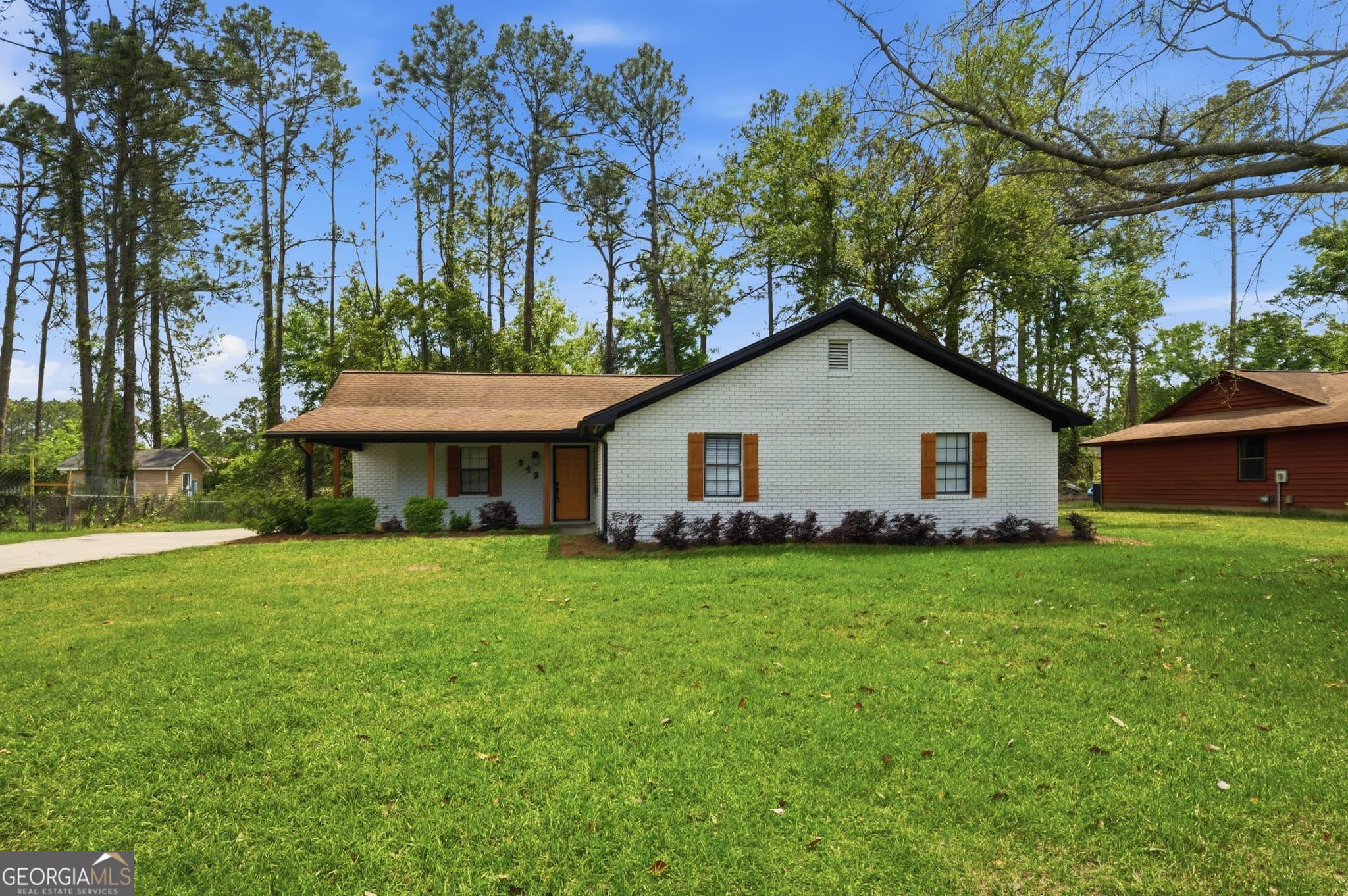 4 bedroom, 2 bathroom, 2,450 sq ft single family residence for sale at 943 Madison Avenue, Valdosta, GA 31602