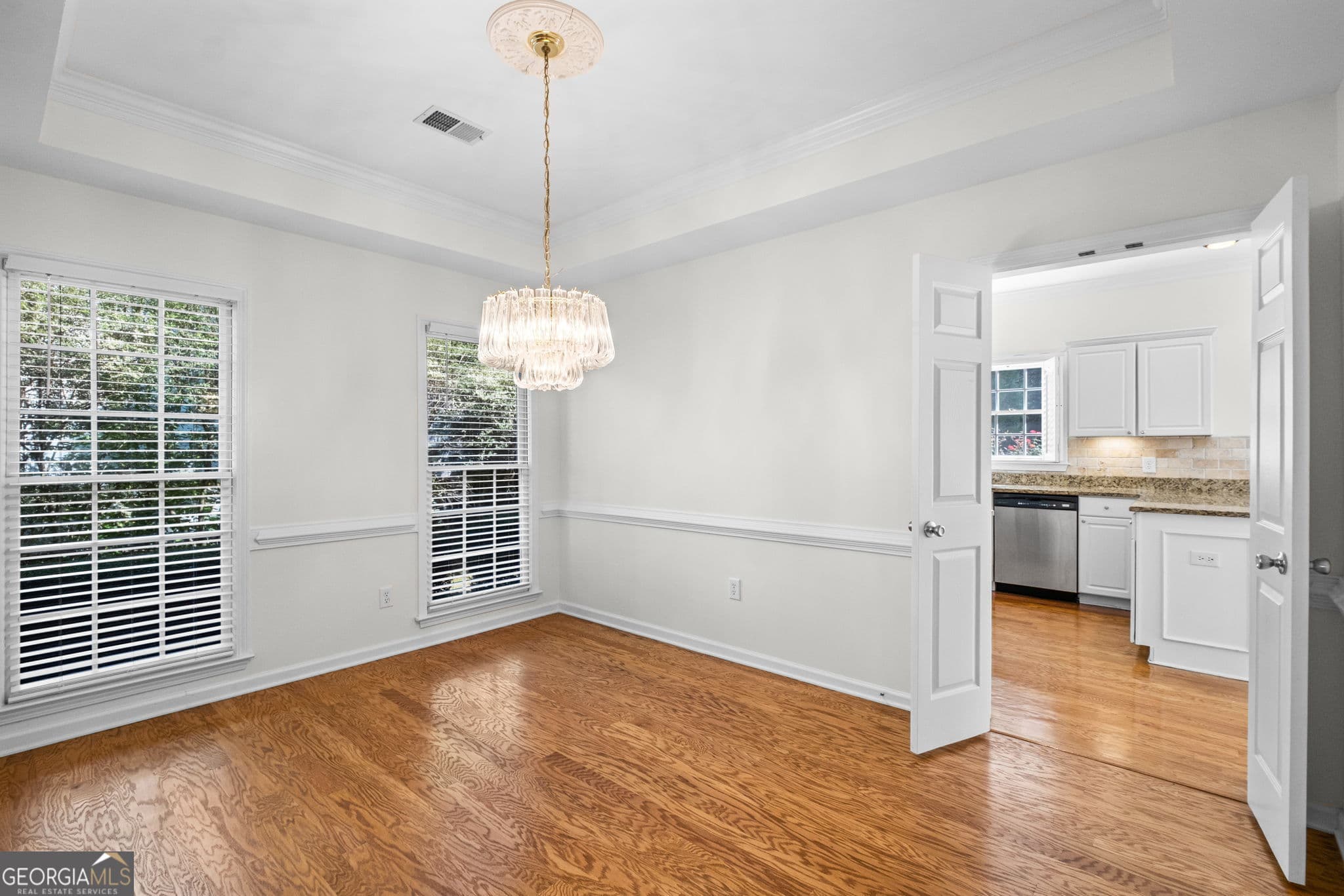 4 bedroom, 2.5 bathroom, 2,589 sq ft single family residence for sale at 293 Grand Manor Drive, Marietta, GA 30068 — photo 8