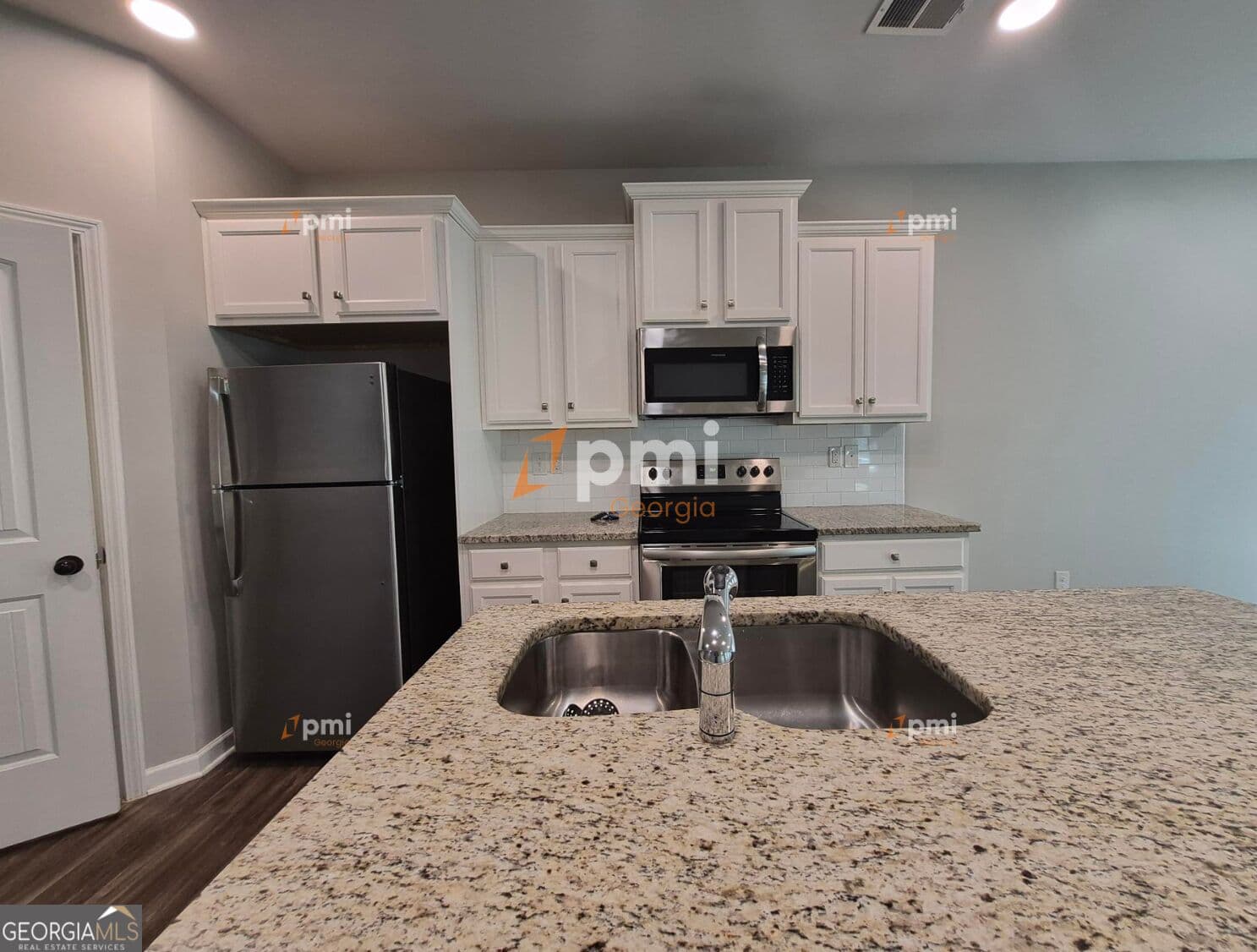 4 bedroom, 3 bathroom, 2,485 sq ft single family residence for rent at 5051 Pioneer Parkway, Mcdonough, GA 30253 for $2,025 a month — photo 3