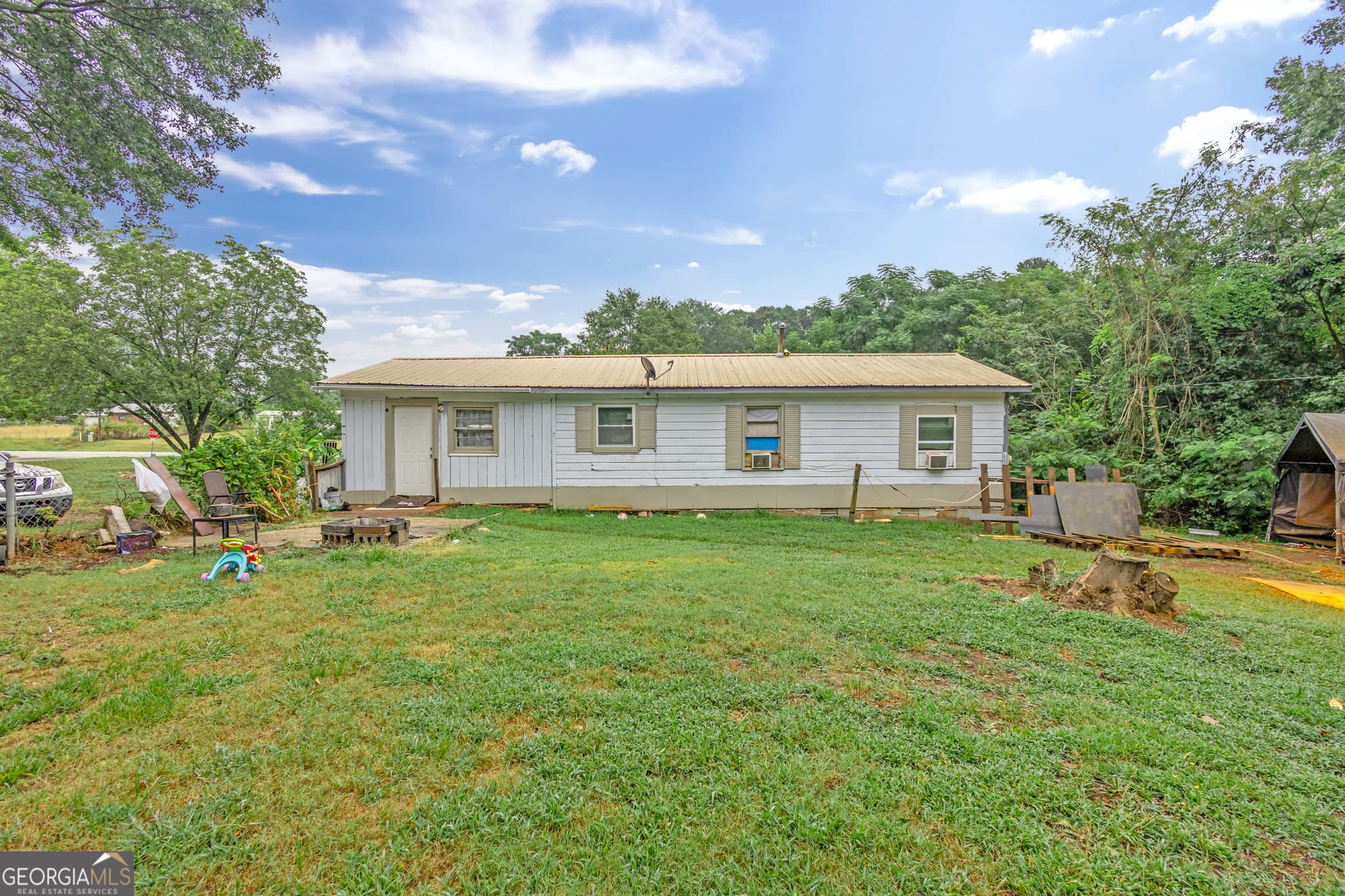 3 bedroom, 1 bathroom, 1,116 sq ft single family residence for sale at 37 Carruth Road, Jefferson, GA 30549 — photo 3