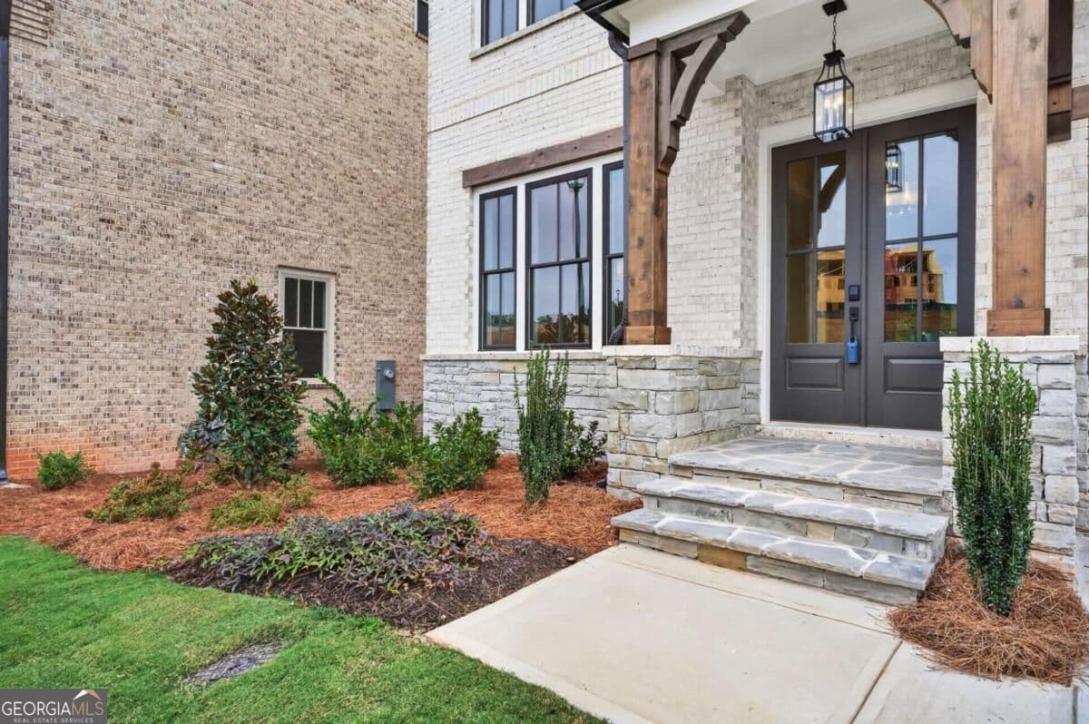 5 bedroom, 5.5 bathroom, 5,896 sq ft single family residence for sale at 3495 Vermillion View, Suwanee, GA 30024 — photo 4
