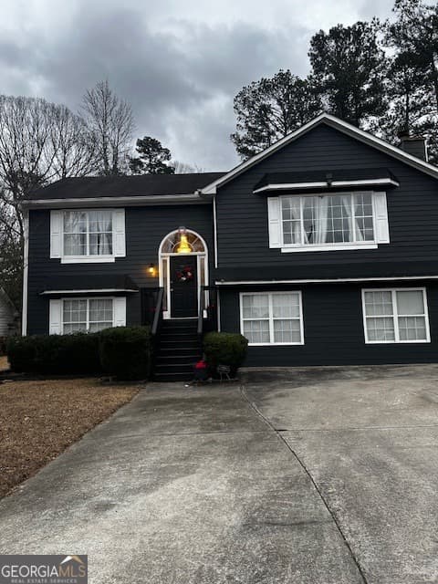 4 bedroom, 2 bathroom, 2,104 sq ft single family residence for sale at 1540 La Maison Drive, Lawrenceville, GA 30043