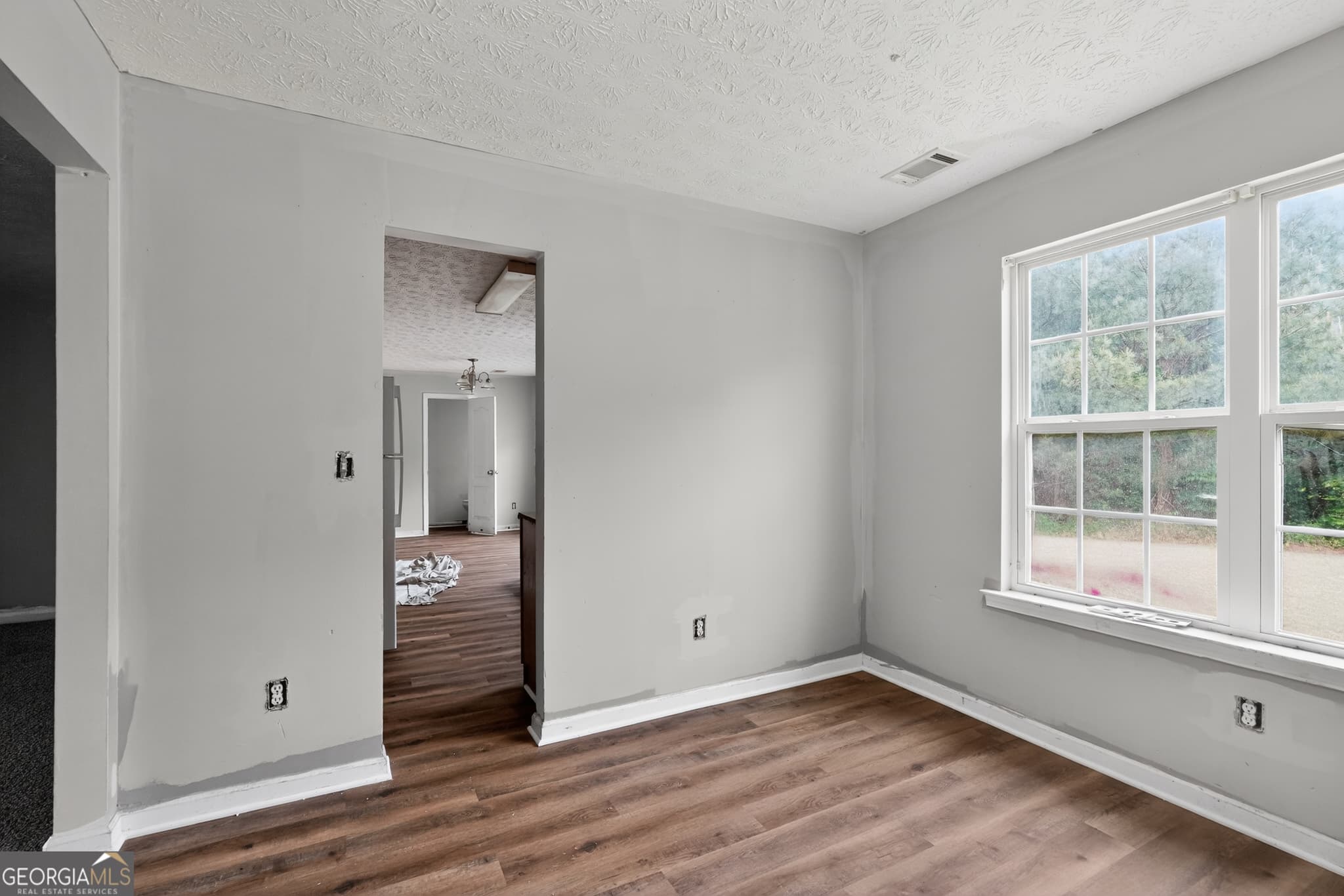 3 bedroom, 2 bathroom, 1,790 sq ft single family residence for sale at 60 Artie Court, Oxford, GA 30054 — photo 7