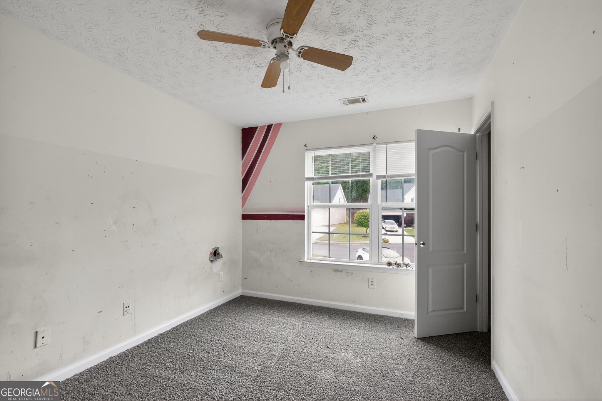 3 bedroom, 2 bathroom, 1,790 sq ft single family residence for sale at 60 Artie Court, Oxford, GA 30054 — photo 5