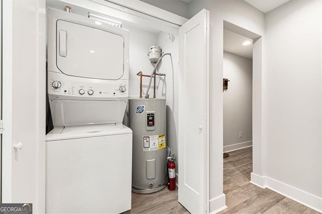 2 bedroom, 1 bathroom, 900 sq ft condominium for sale at 302 Teal Court 302, Roswell, GA 30076 — photo 6
