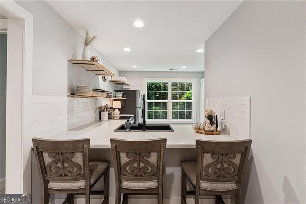 2 bedroom, 1 bathroom, 900 sq ft condominium for sale at 302 Teal Court 302, Roswell, GA 30076 — photo 8