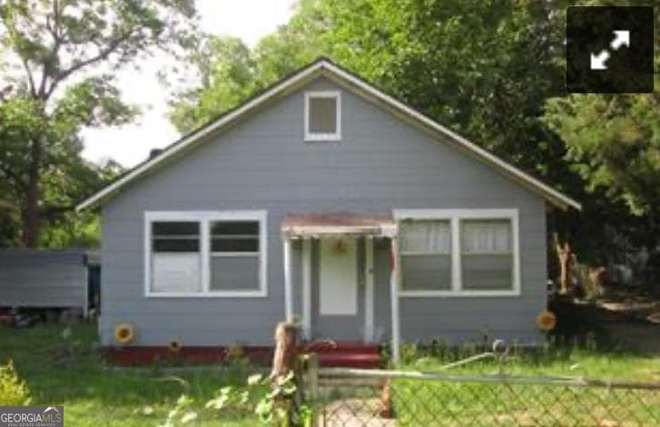2 bedroom, 1 bathroom, 864 sq ft single family residence sold at 202 East Stuart Avenue, Lyons, GA 30436