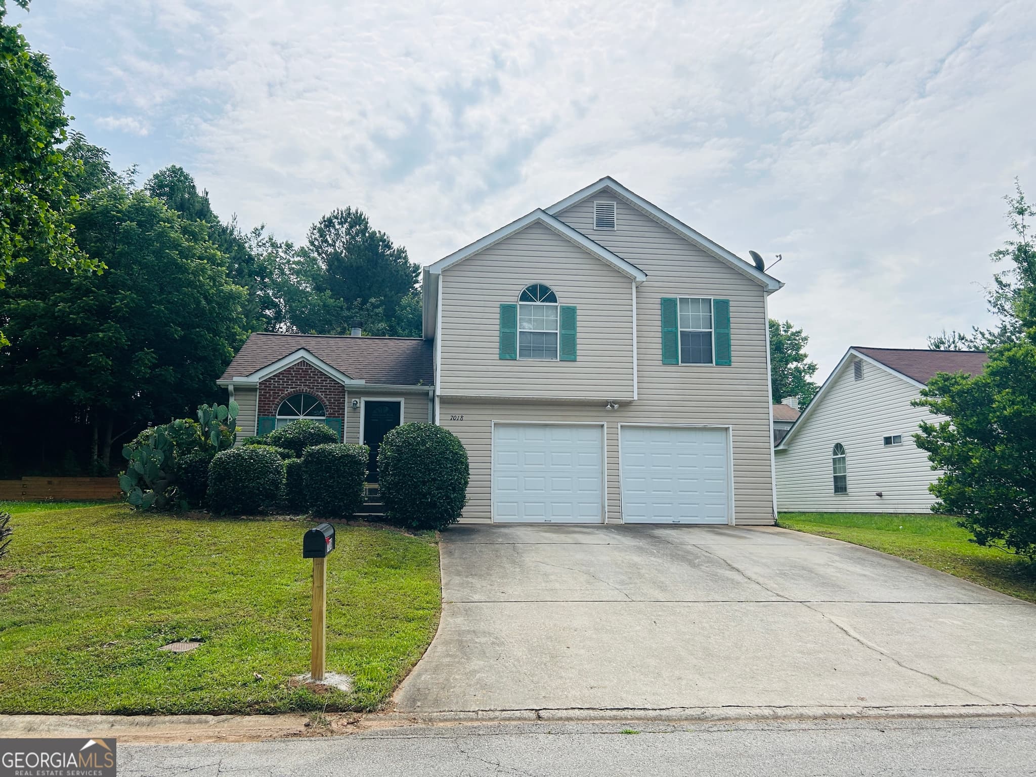 3 bedroom, 2 bathroom, 1,078 sq ft single family residence for rent at 7018 New Dale Road, Rex, GA 30273 for $1,650 a month — photo 1 of 1