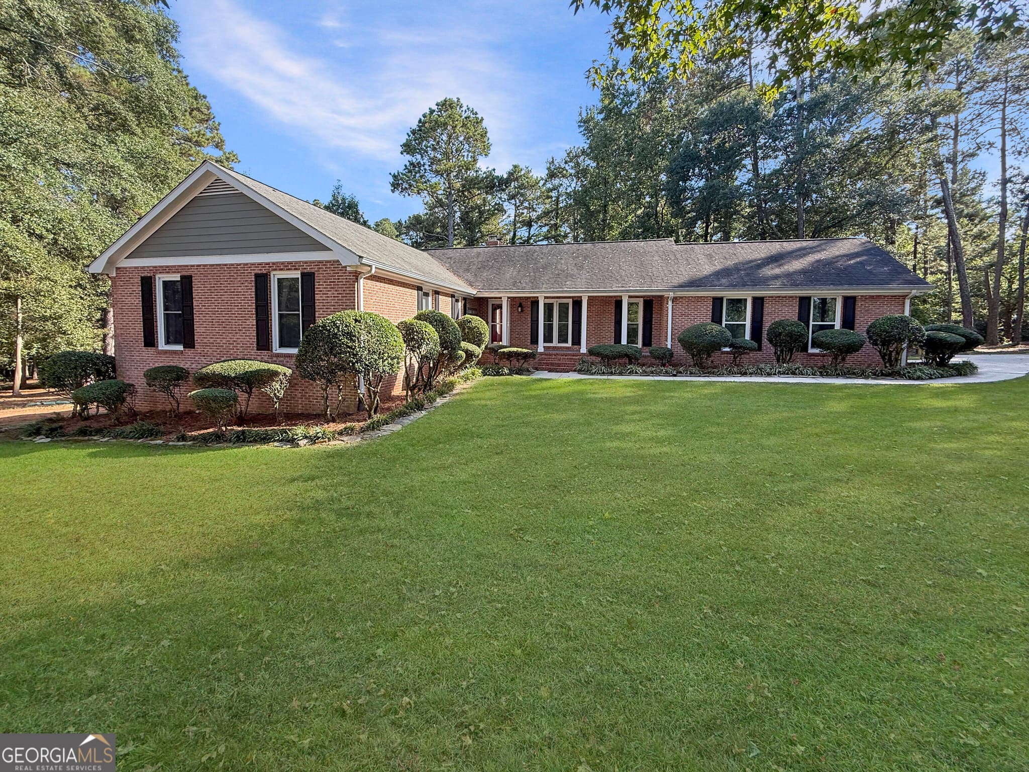 4 bedroom, 3.5 bathroom, 4,060 sq ft single family residence for sale at 161 Lanier Lane, Crawford, GA 30630