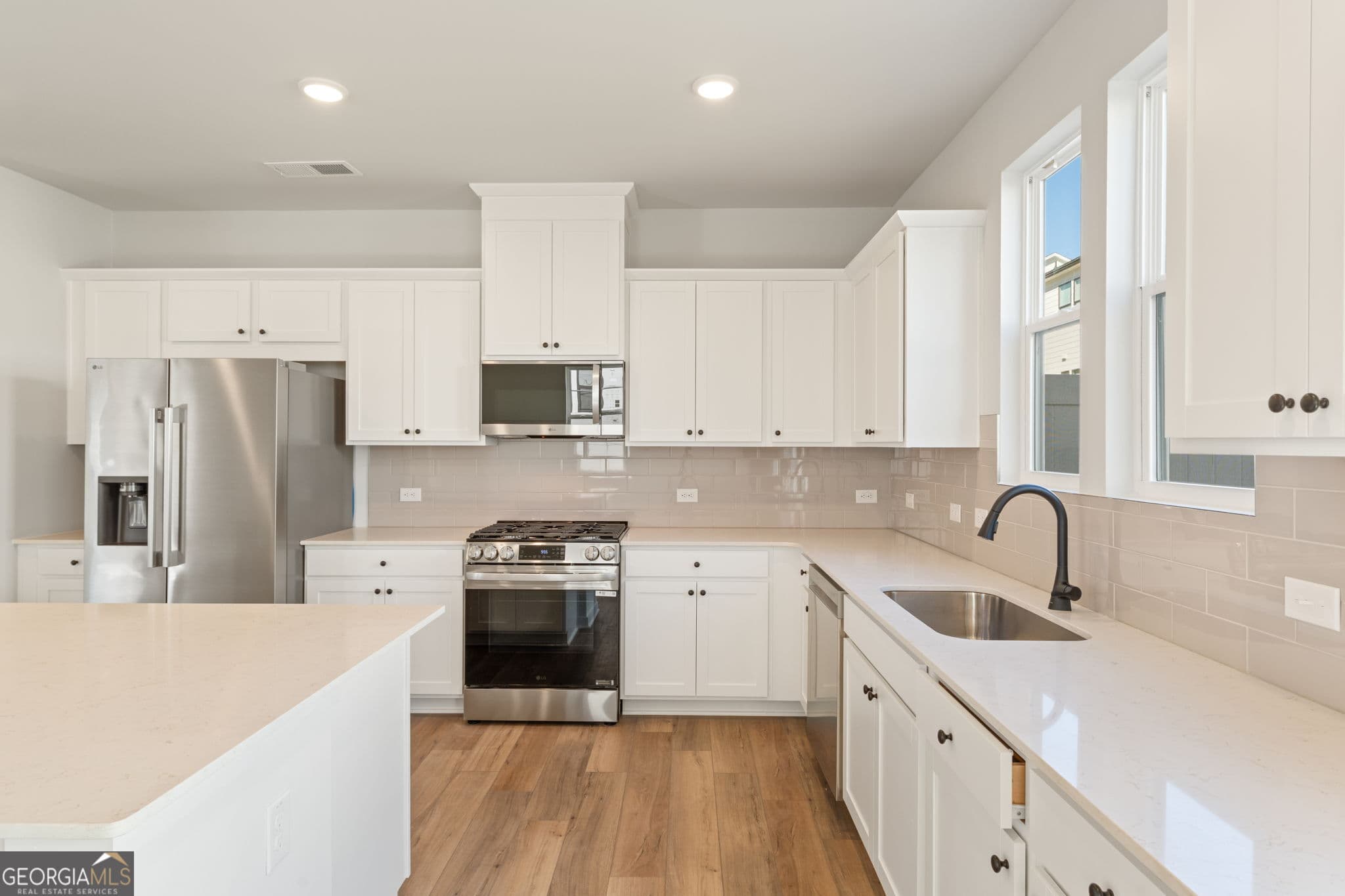 3 bedroom, 2.5 bathroom, 2,214 sq ft townhouse for sale at 1383 Farmers Loop LOT 16, Austell, GA 30106 — photo 9