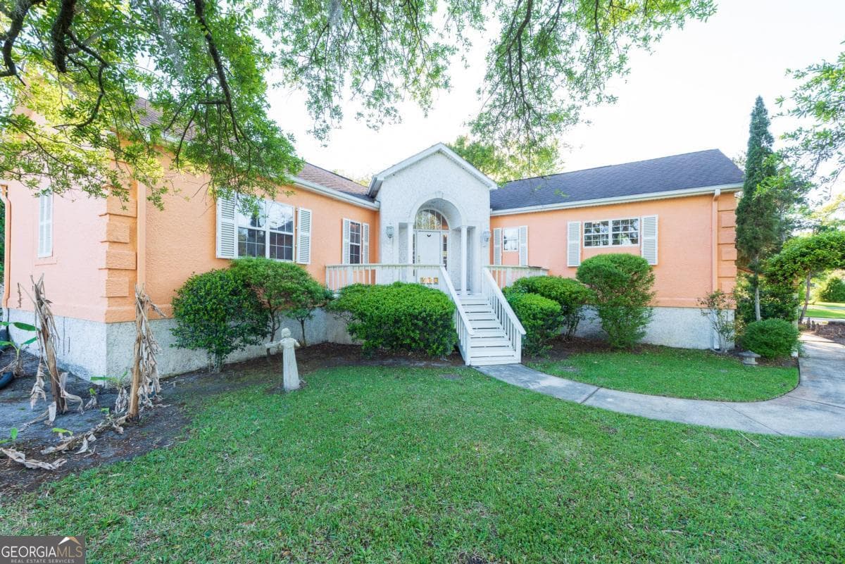 3 bedroom, 2.5 bathroom, 2,449 sq ft single family residence for sale at 101 Pheasant Drive, Brunswick, GA 31525 — photo 6
