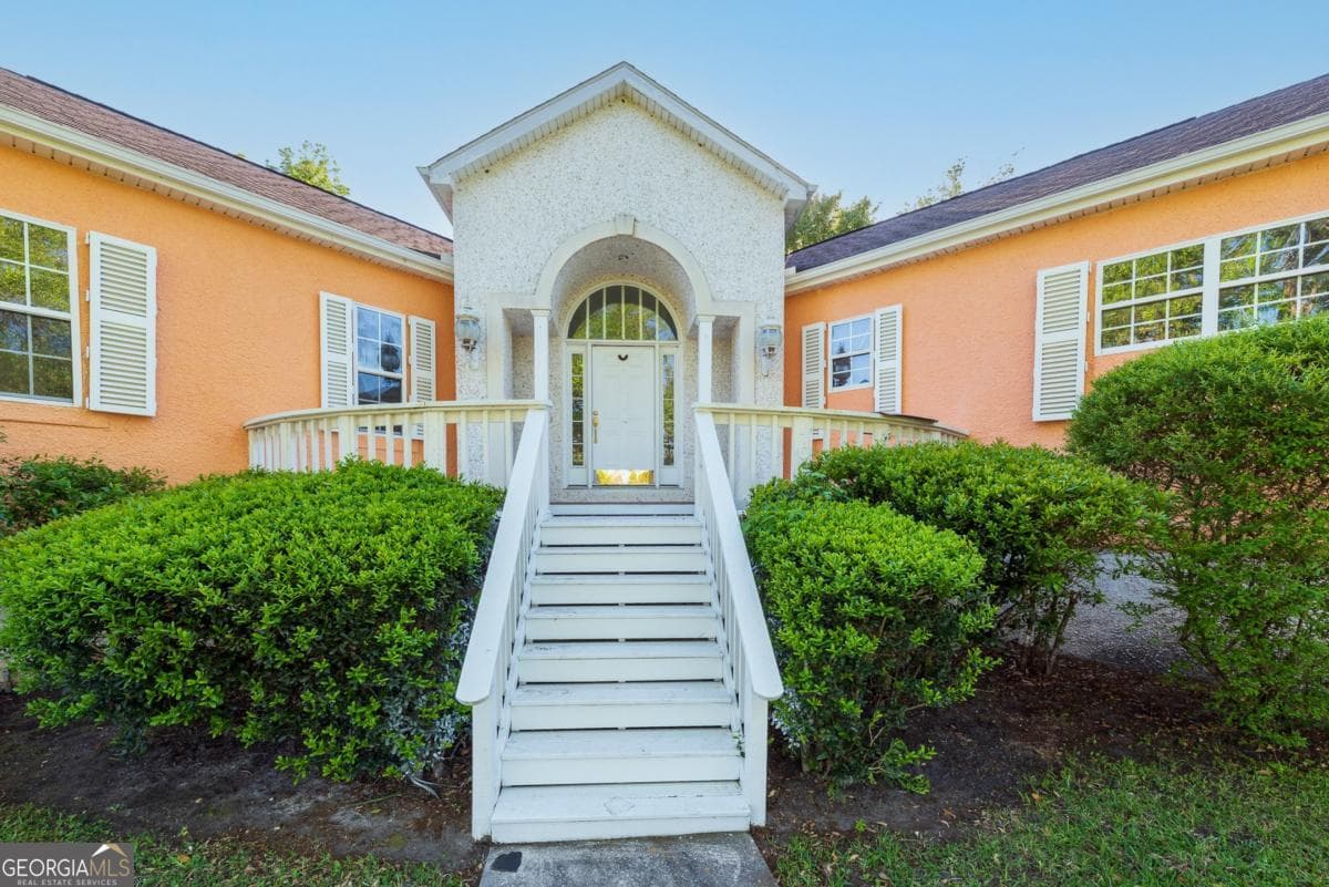 3 bedroom, 2.5 bathroom, 2,449 sq ft single family residence for sale at 101 Pheasant Drive, Brunswick, GA 31525 — photo 9