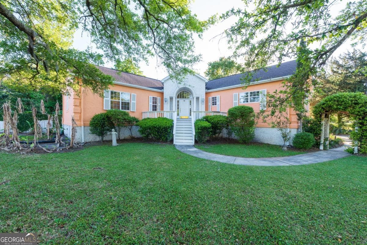 3 bedroom, 2.5 bathroom, 2,449 sq ft single family residence for sale at 101 Pheasant Drive, Brunswick, GA 31525 — photo 4