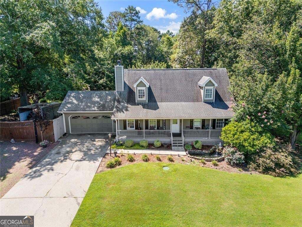 4 bedroom, 2.5 bathroom, 1,660 sq ft single family residence for sale at 55 Creek View Drive, Hoschton, GA 30548 — photo 2
