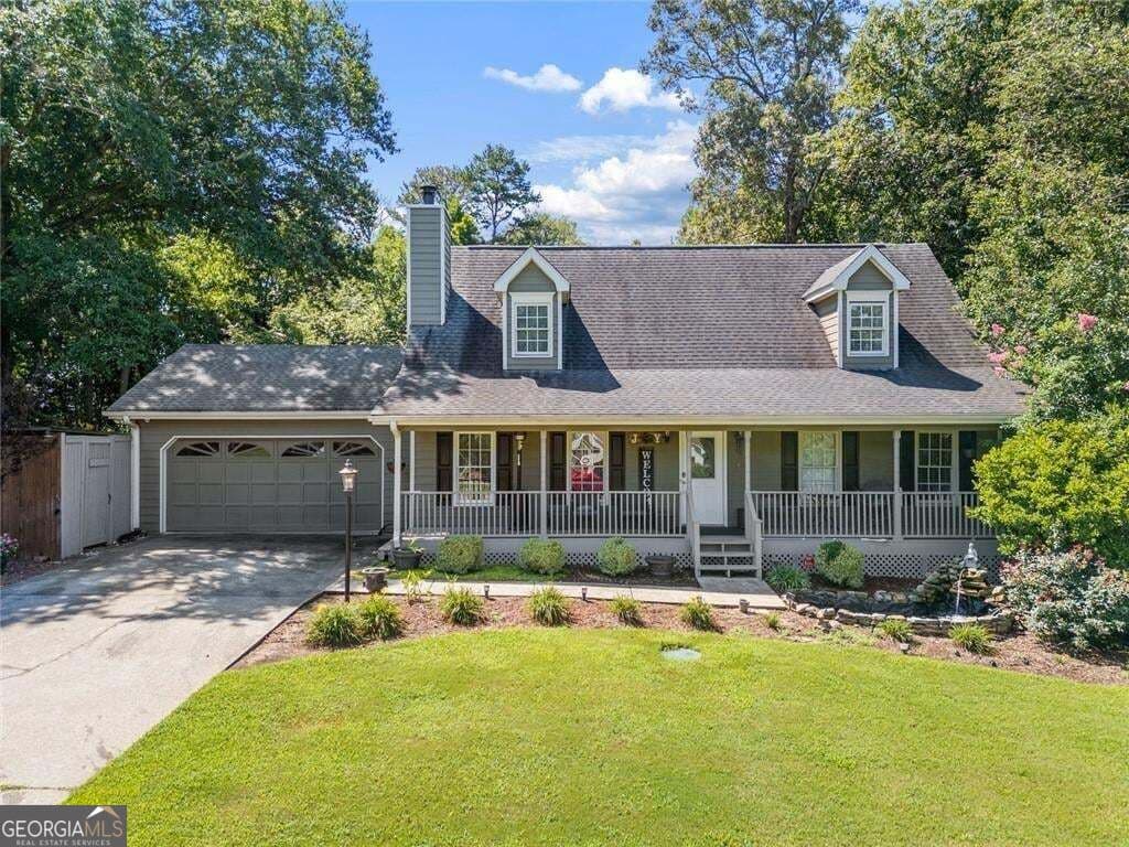 4 bedroom, 2.5 bathroom, 1,660 sq ft single family residence for sale at 55 Creek View Drive, Hoschton, GA 30548 — photo 3