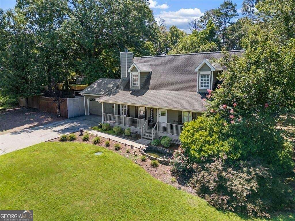4 bedroom, 2.5 bathroom, 1,660 sq ft single family residence for sale at 55 Creek View Drive, Hoschton, GA 30548 — photo 4
