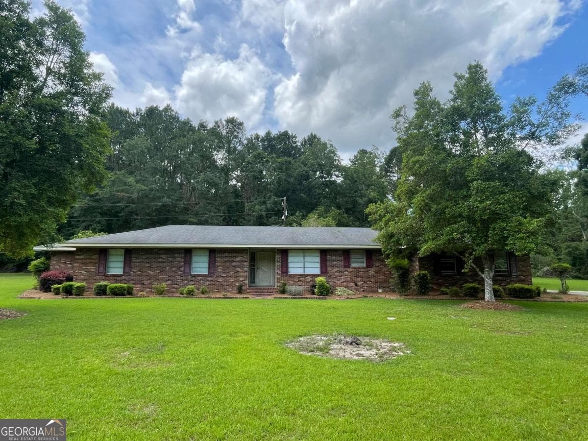 404 S Baker Street, Glennville, GA 30427 — most recent listing photo