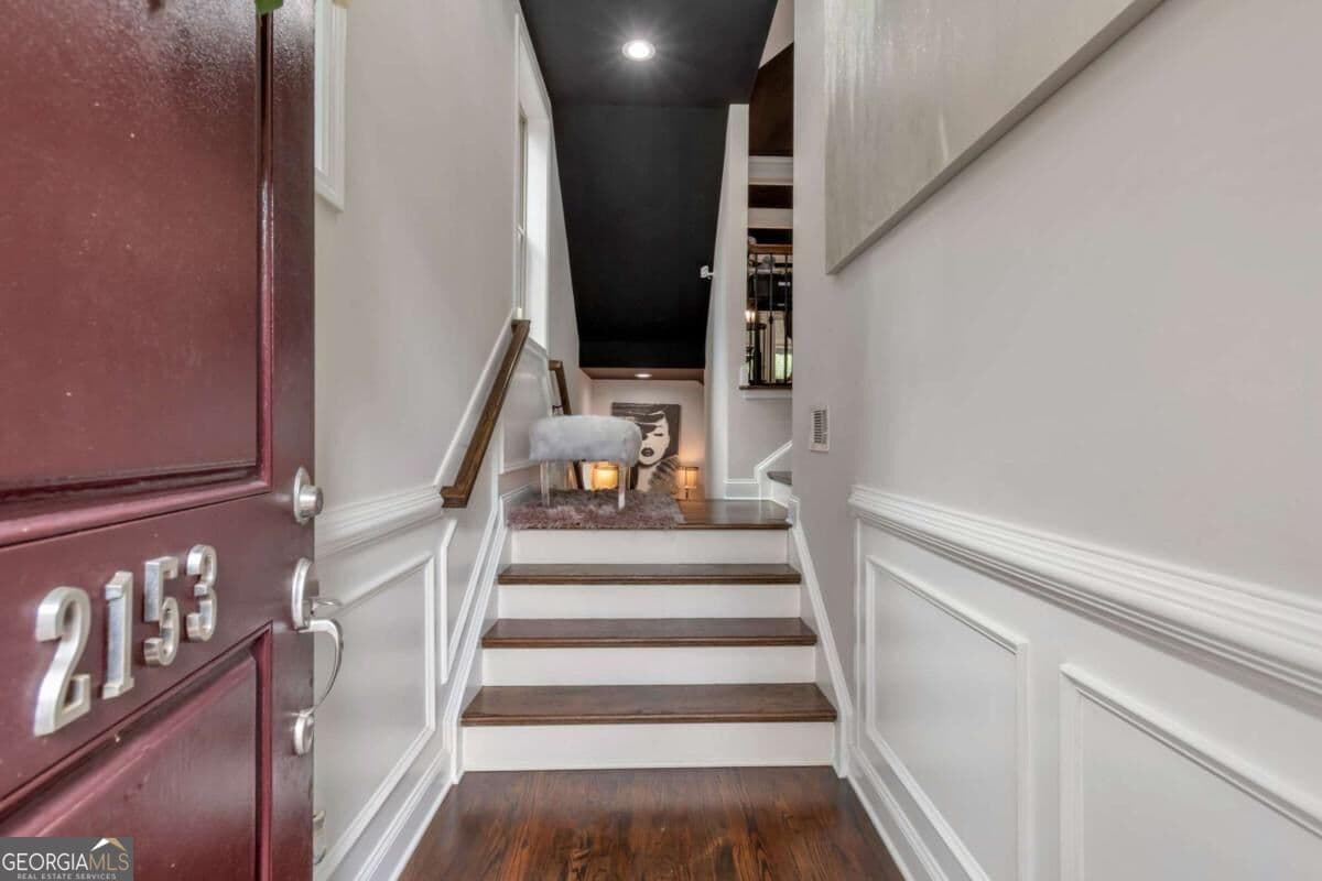 4 bedroom, 3.5 bathroom townhouse for sale at 2153 W Village Lane, Smyrna, GA 30080 — photo 7