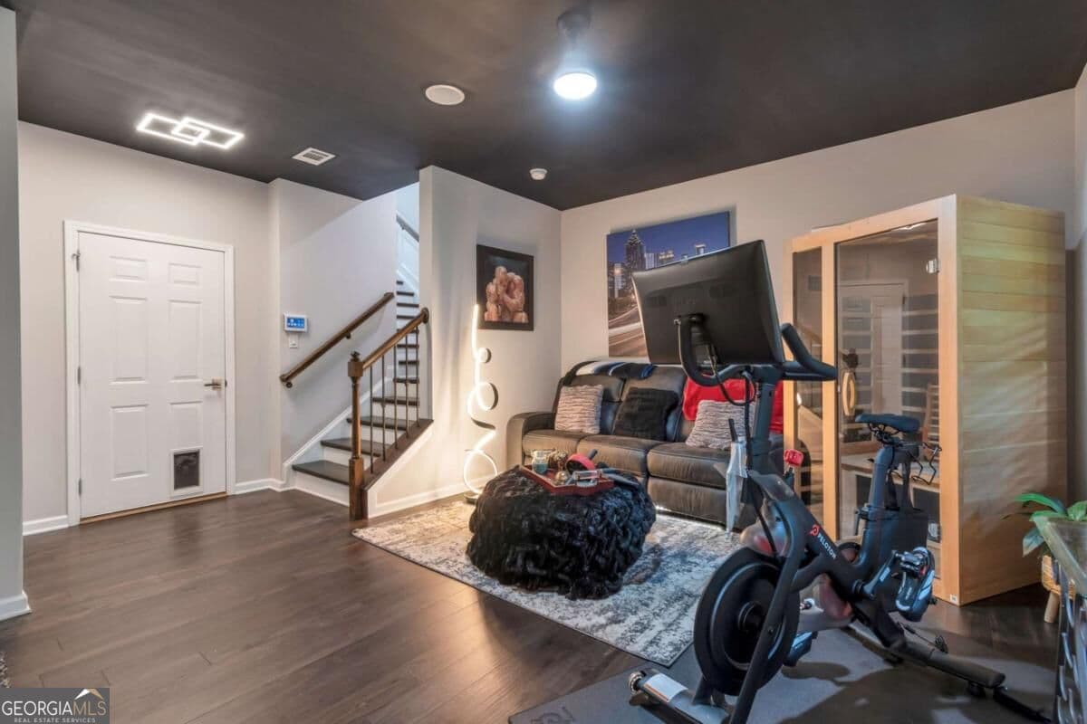 4 bedroom, 3.5 bathroom townhouse for sale at 2153 W Village Lane, Smyrna, GA 30080 — photo 10