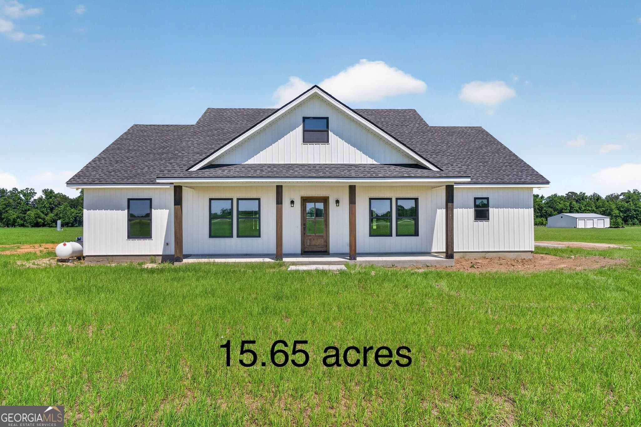 3 bedroom, 2.5 bathroom, 1,677 sq ft single family residence for sale at 3690 HWY 121, Blackshear, GA 31516