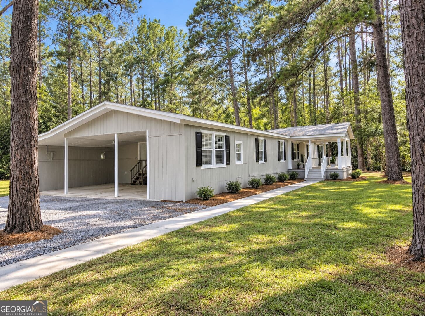 3 bedroom, 2 bathroom, 2,000 sq ft manufactured home,single family residence for sale at 114 Olney Station Drive, Ellabell, GA 31308 — photo 3