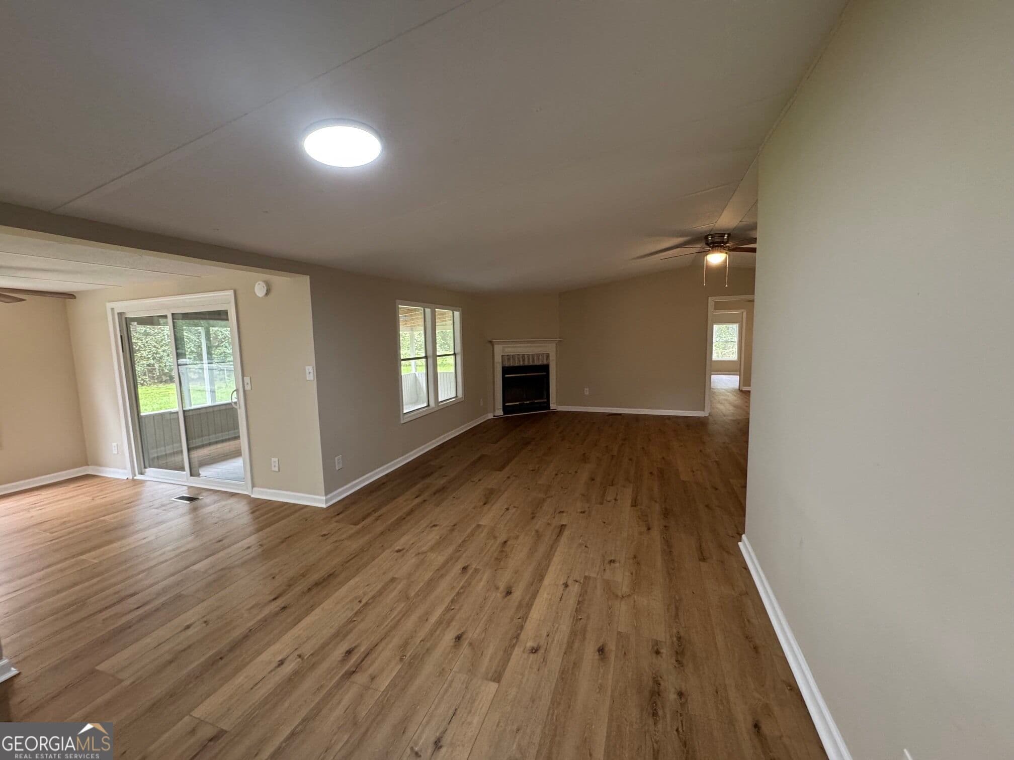 3 bedroom, 2 bathroom, 2,000 sq ft manufactured home,single family residence for sale at 114 Olney Station Drive, Ellabell, GA 31308 — photo 9