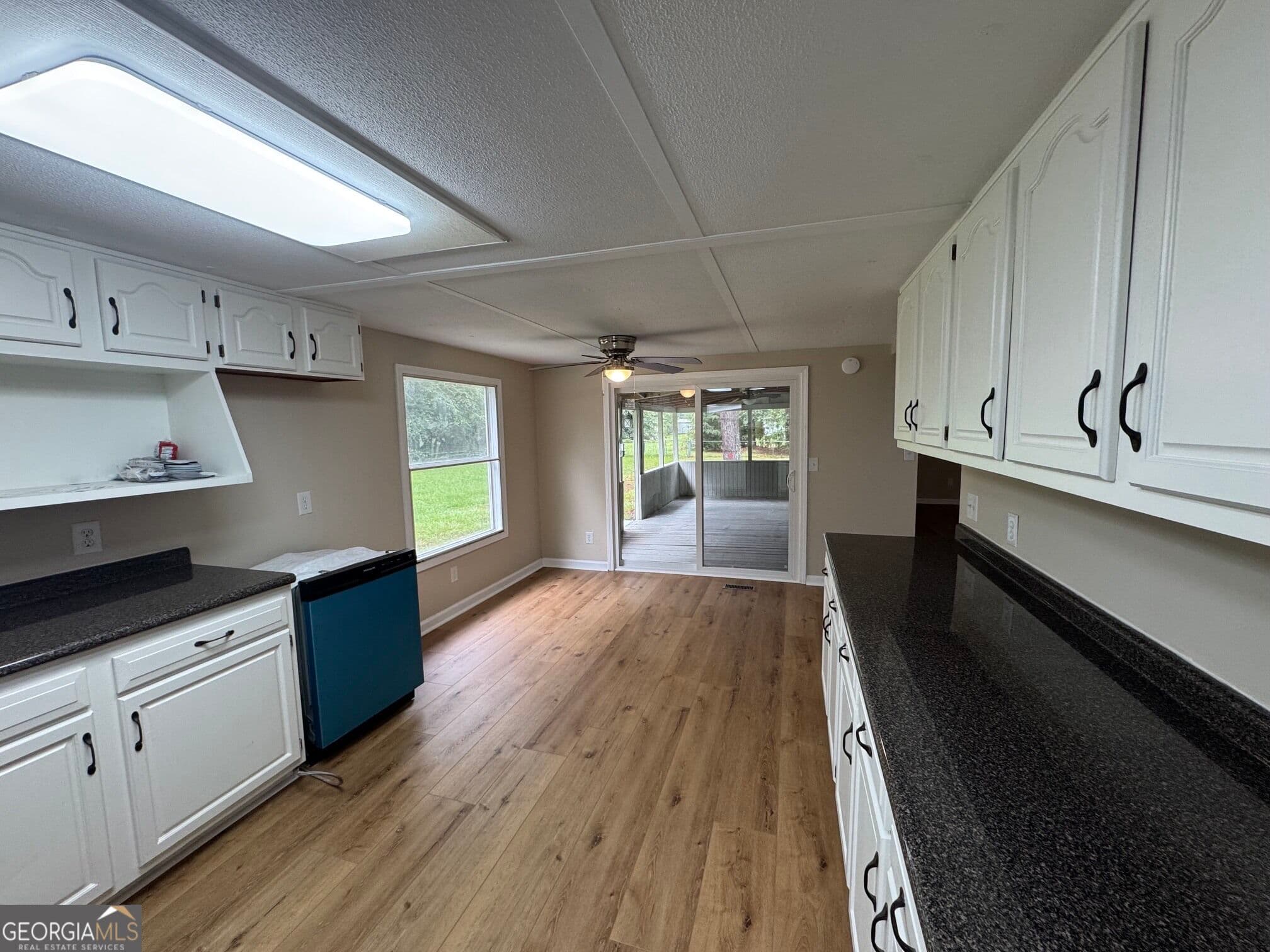 3 bedroom, 2 bathroom, 2,000 sq ft manufactured home,single family residence for sale at 114 Olney Station Drive, Ellabell, GA 31308 — photo 10