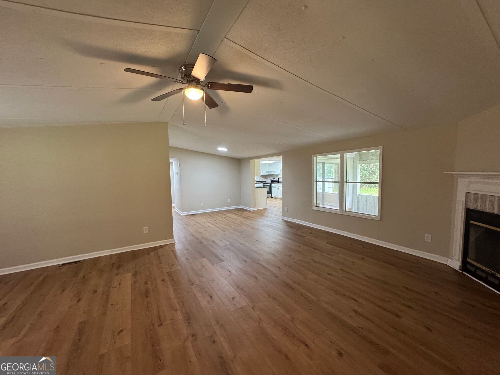 3 bedroom, 2 bathroom, 2,000 sq ft manufactured home,single family residence for sale at 114 Olney Station Drive, Ellabell, GA 31308 — photo 8