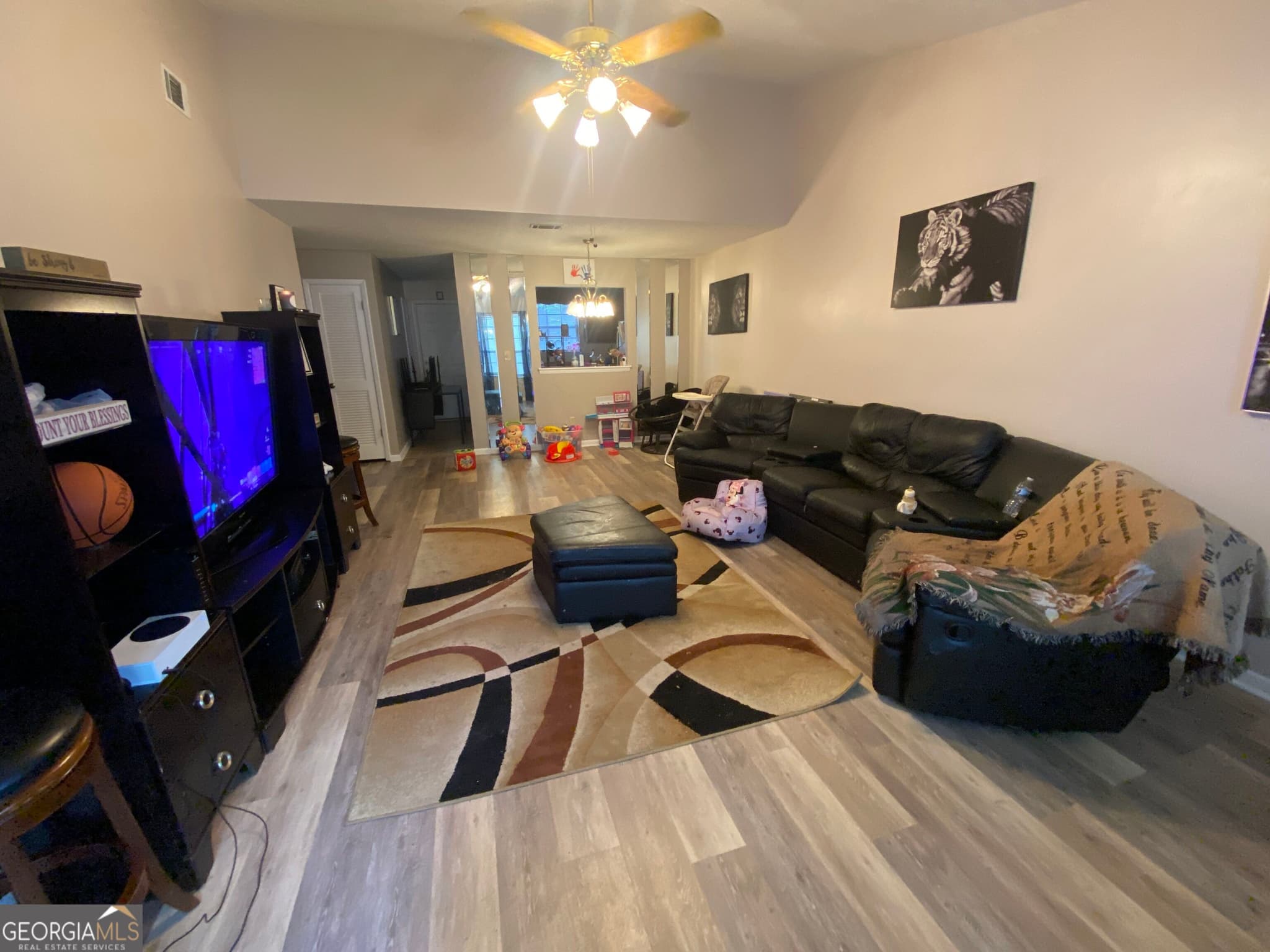 2 bedroom, 2 bathroom, 1,050 sq ft condominium for sale at 404 Tallulah Trail 5, Warner Robins, GA 31088 — photo 2
