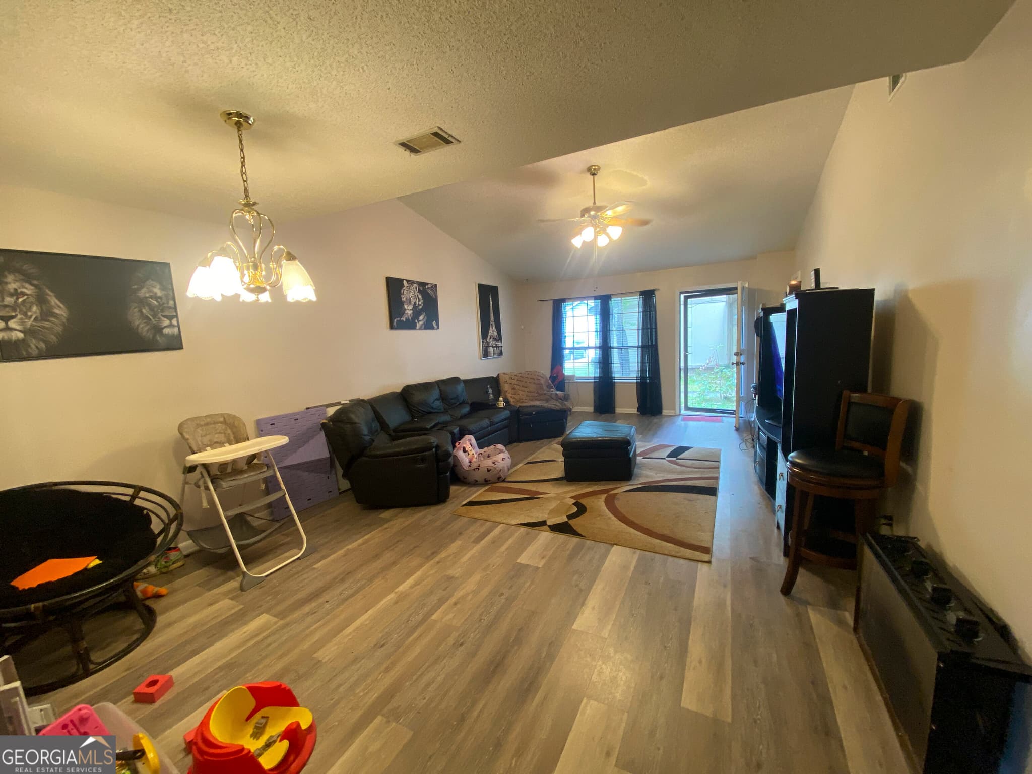 2 bedroom, 2 bathroom, 1,050 sq ft condominium for sale at 404 Tallulah Trail 5, Warner Robins, GA 31088 — photo 3