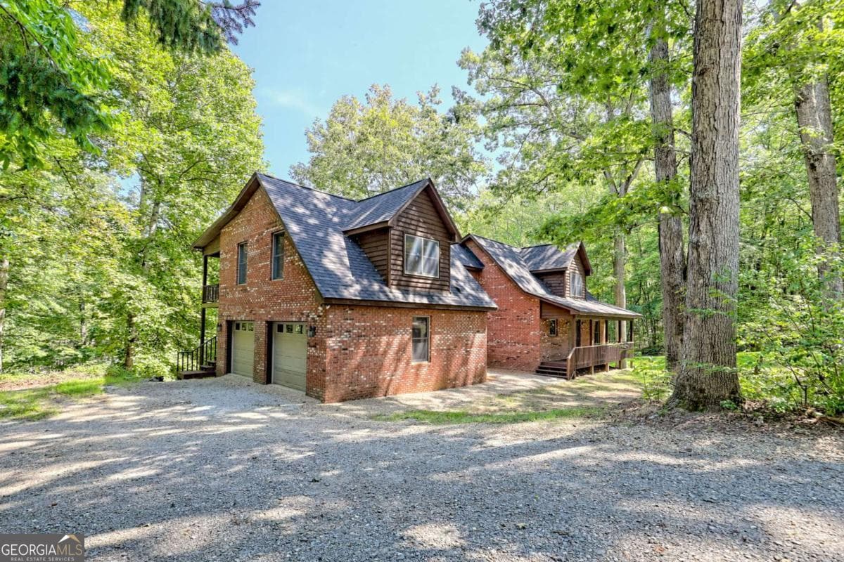 3 bedroom, 4 bathroom single family residence for sale at 2204 Cedar Cliff Road, Hiawassee, GA 30546 — photo 6