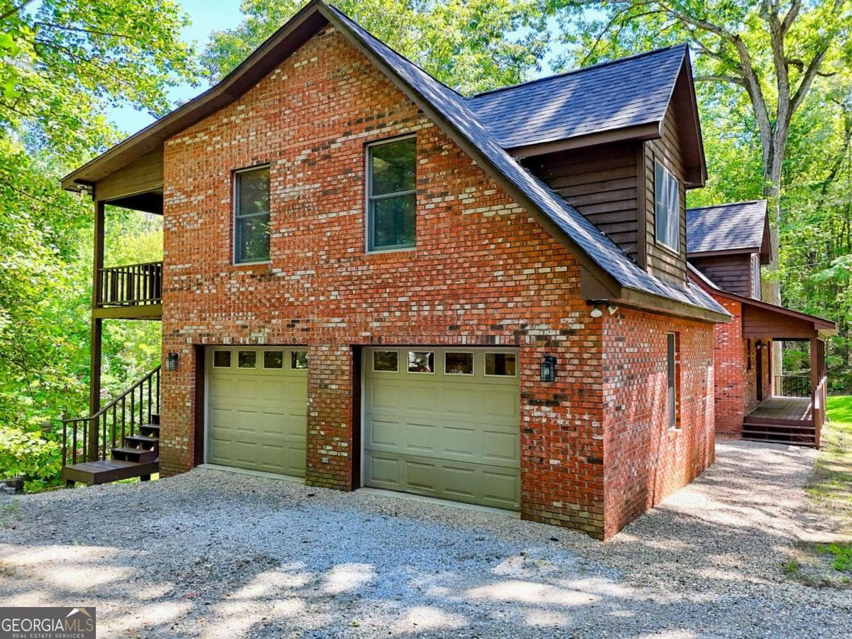 3 bedroom, 4 bathroom single family residence for sale at 2204 Cedar Cliff Road, Hiawassee, GA 30546 — photo 7