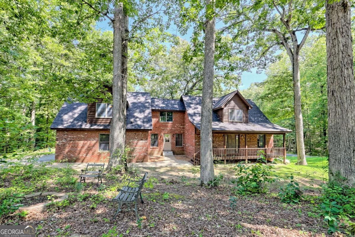 3 bedroom, 4 bathroom single family residence for sale at 2204 Cedar Cliff Road, Hiawassee, GA 30546 — photo 3