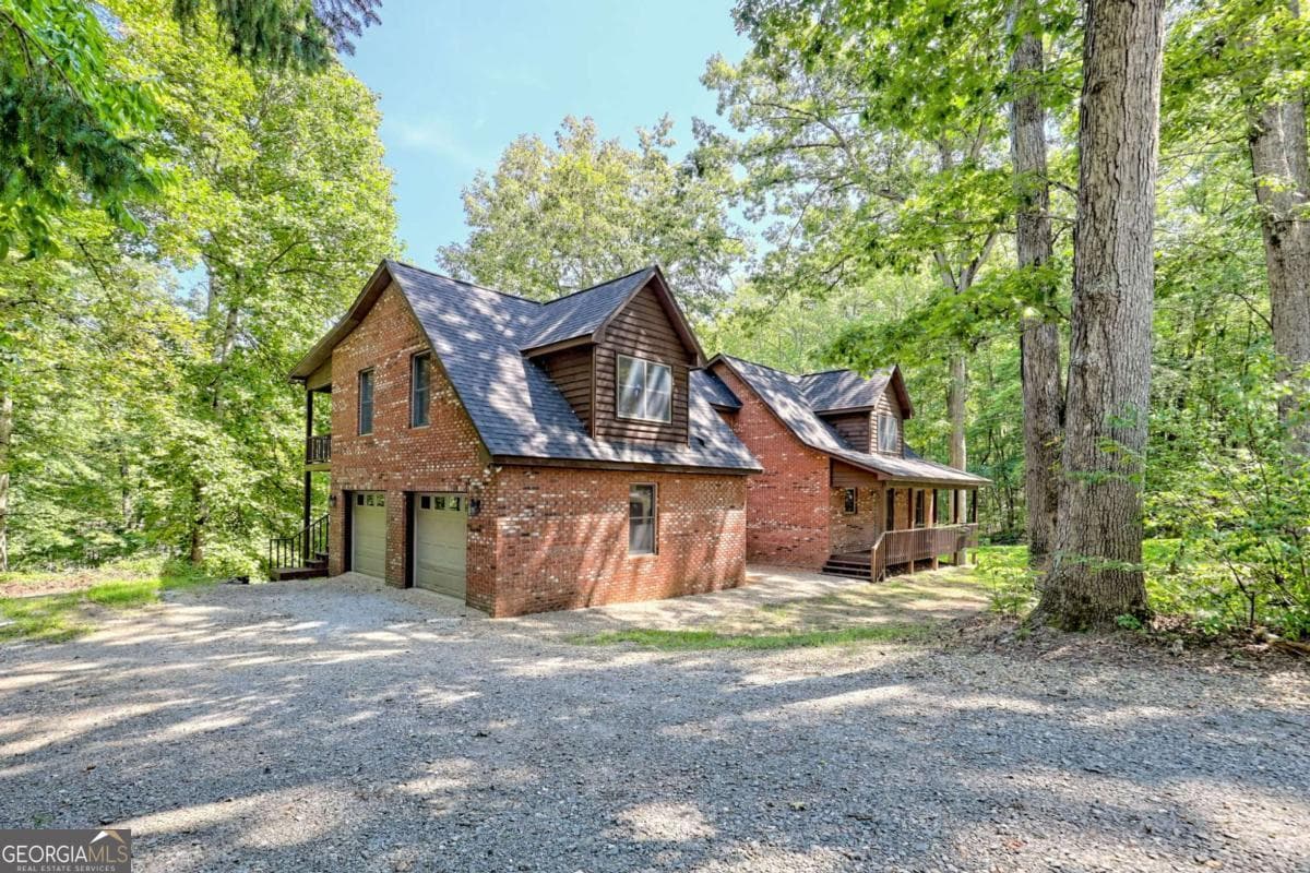 3 bedroom, 4 bathroom single family residence for sale at 2204 Cedar Cliff Road, Hiawassee, GA 30546 — photo 4