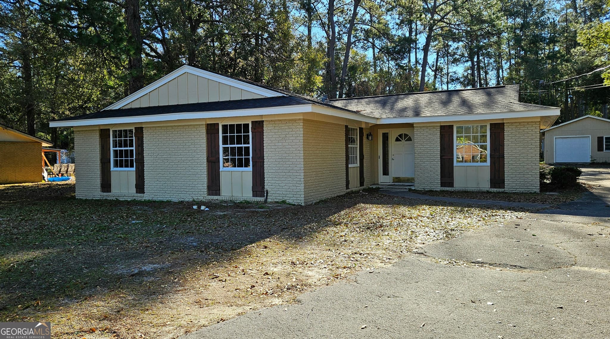 3 bedroom, 2 bathroom, 1,583 sq ft single family residence for sale at 1012 Remington Avenue, Thomasville, GA 31792