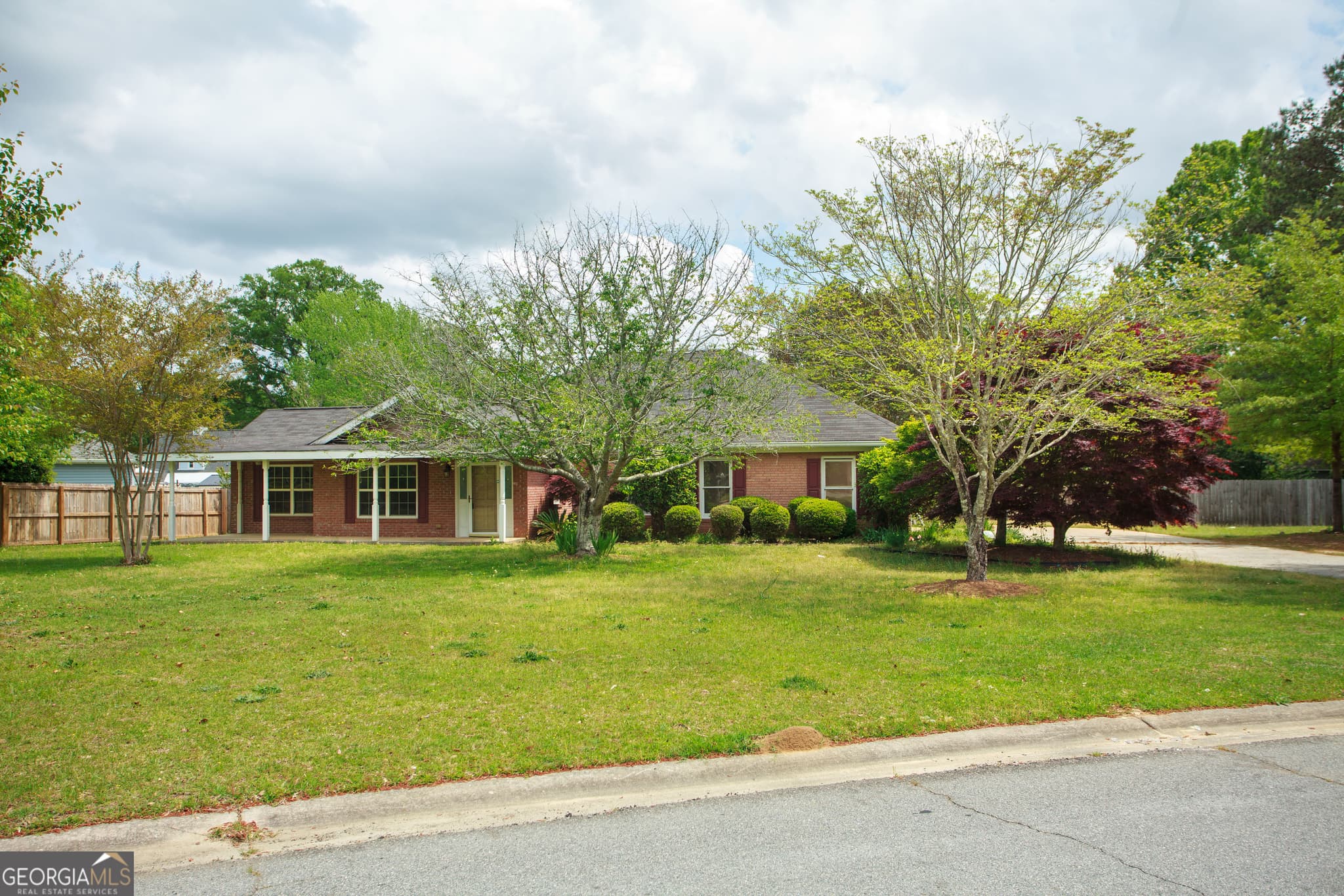 4 bedroom, 2 bathroom, 2,492 sq ft single family residence for sale at 201 Willowgate Drive, Bonaire, GA 31005 — photo 10
