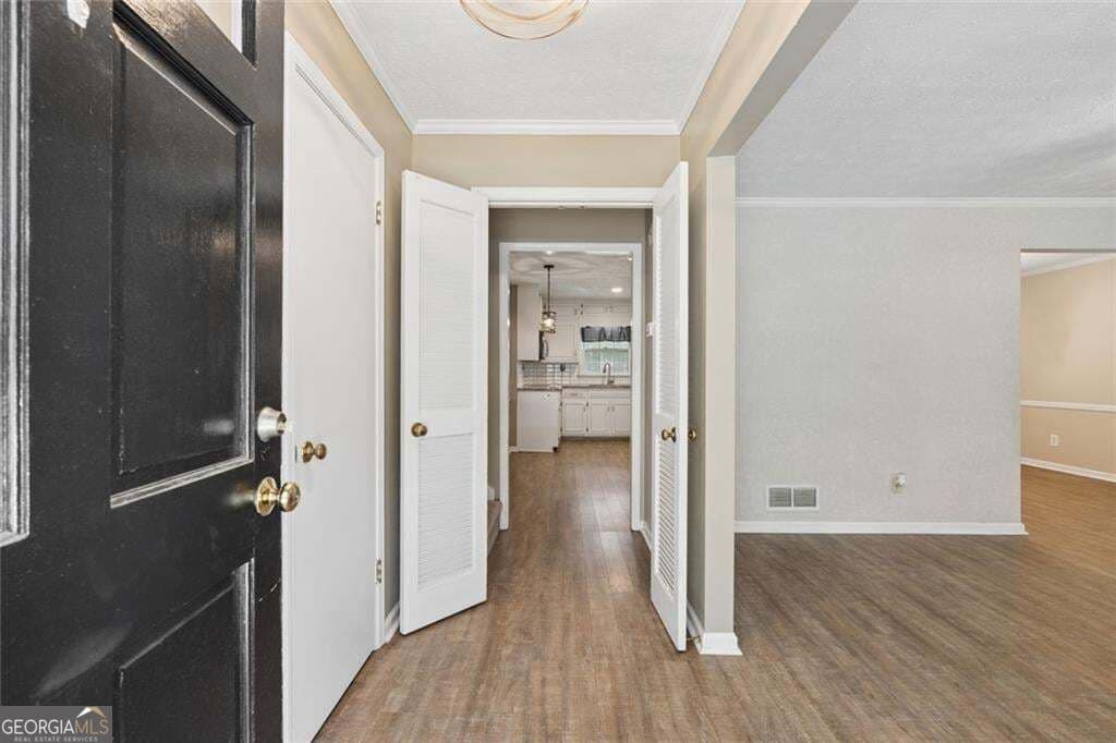 4 bedroom, 3 bathroom, 2,271 sq ft single family residence for sale at 2119 Eastwood Drive, Snellville, GA 30078 — photo 7