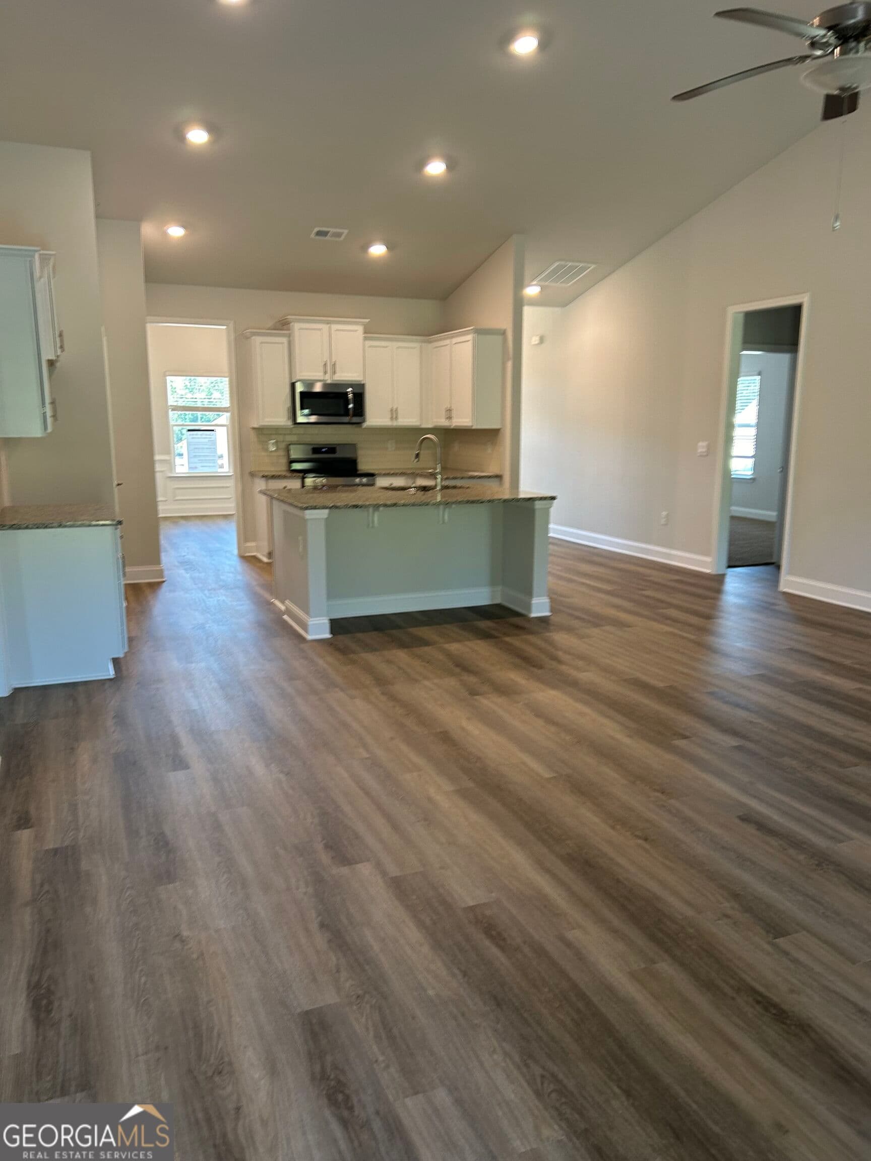 4 bedroom, 2 bathroom, 2,100 sq ft single family residence for sale at 1012 Holliday Pass, Griffin, GA 30223 — photo 5