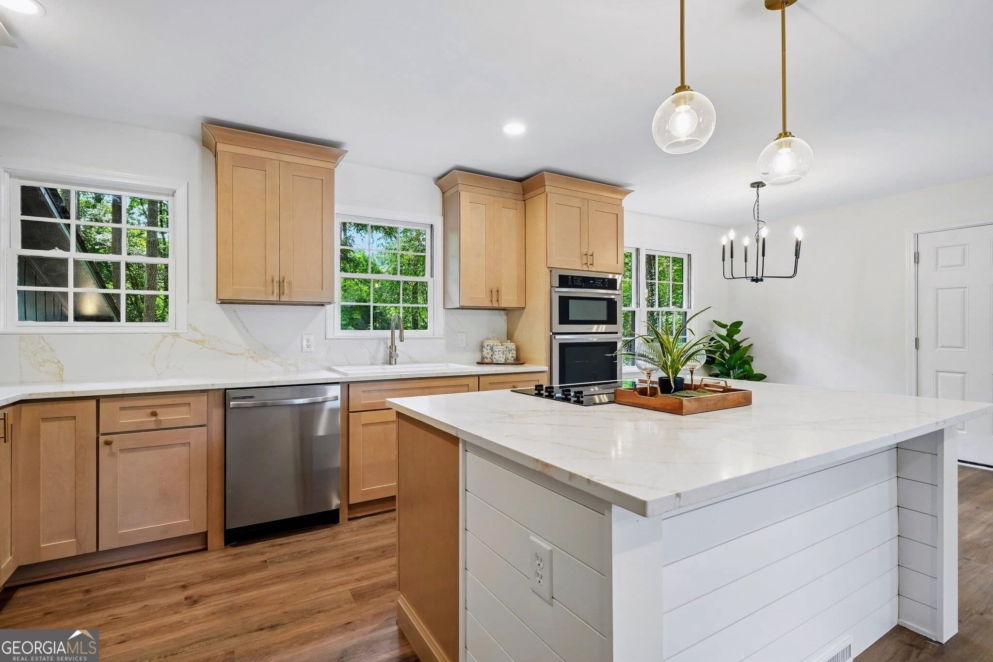 4 bedroom, 3 bathroom, 2,214 sq ft single family residence for sale at 512 Wood Forest Court, Marietta, GA 30066 — photo 3