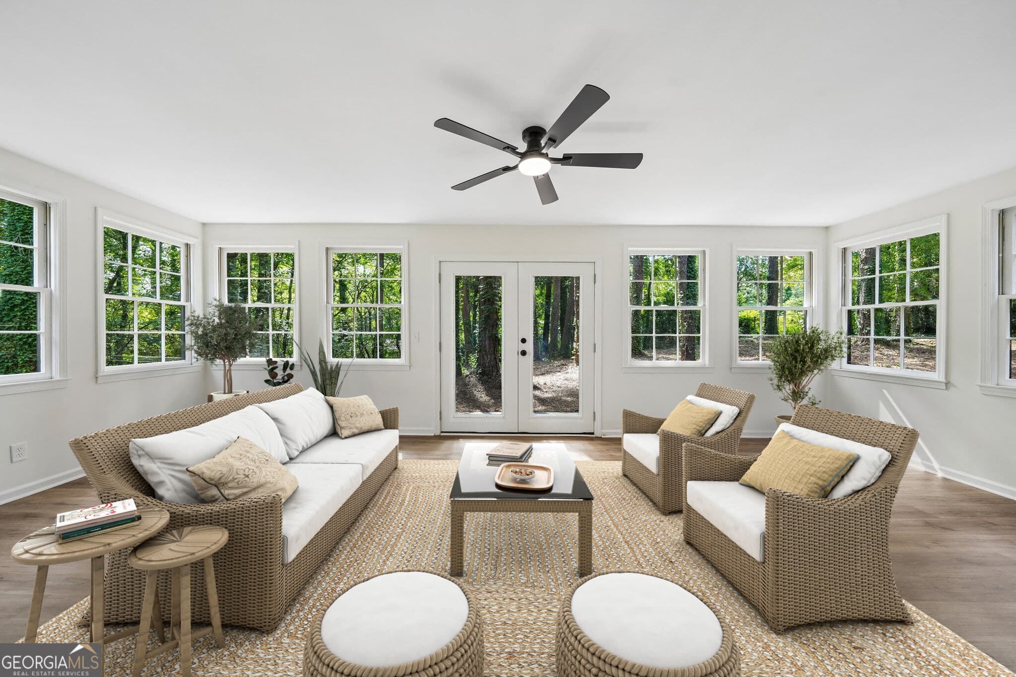 4 bedroom, 3 bathroom, 2,214 sq ft single family residence for sale at 512 Wood Forest Court, Marietta, GA 30066 — photo 5