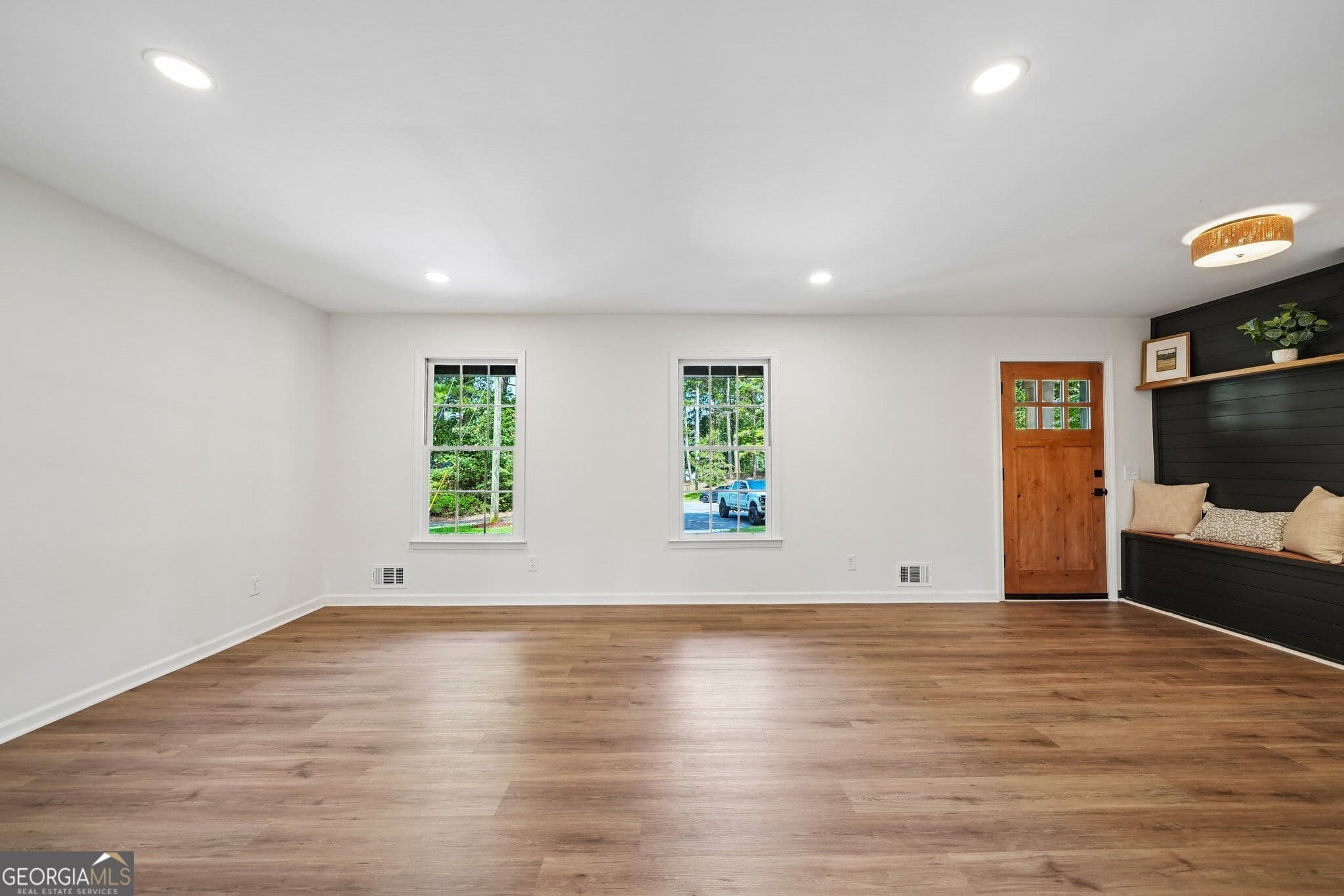 4 bedroom, 3 bathroom, 2,214 sq ft single family residence for sale at 512 Wood Forest Court, Marietta, GA 30066 — photo 8