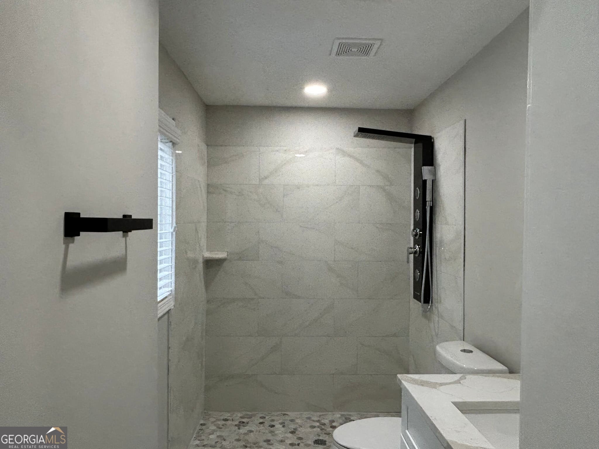 3 bedroom, 3 bathroom, 2,052 sq ft single family residence for rent at 920 Wesleyan Drive, Macon, GA 31210 for $2,300 a month — photo 8