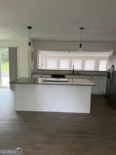 3 bedroom, 2 bathroom, 1,650 sq ft single family residence for sale at 3320 Oakridge, Augusta, GA 30909 — photo 3