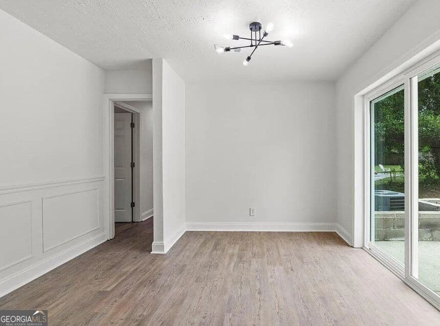 3 bedroom, 2 bathroom, 1,650 sq ft single family residence for sale at 3320 Oakridge, Augusta, GA 30909 — photo 5