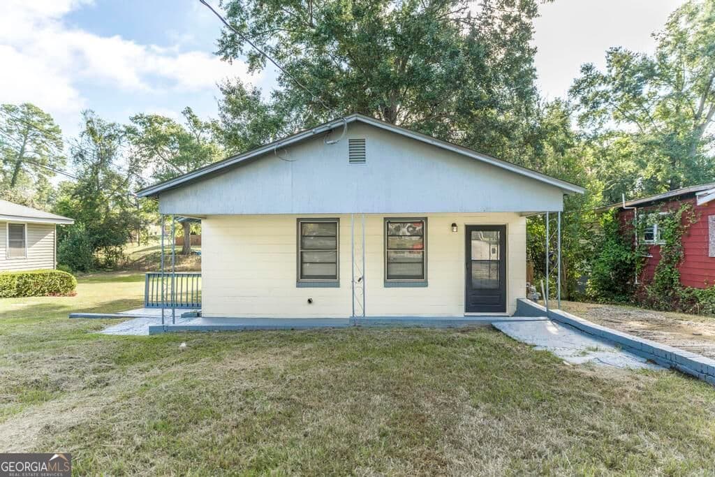 3 bedroom, 1 bathroom, 900 sq ft single family residence for sale at 1782 Eveline Avenue, Macon, GA 31204 — photo 2