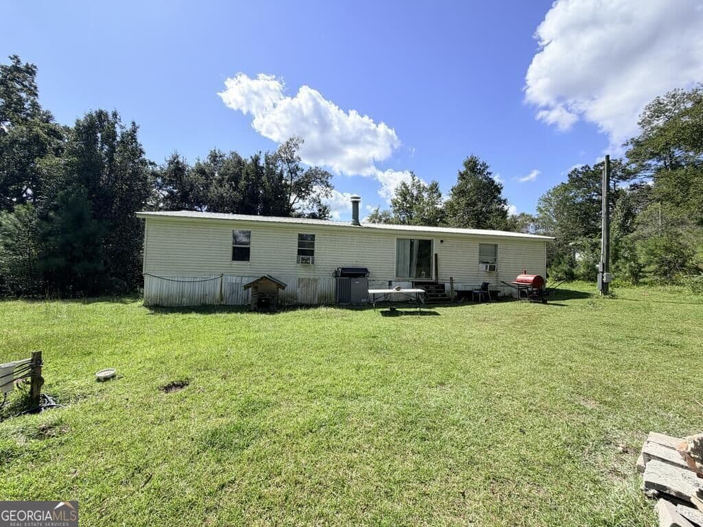 3 bedroom, 2 bathroom, 1,440 sq ft single family residence for sale at 171 Lakeview Drive, Cairo, GA 39828