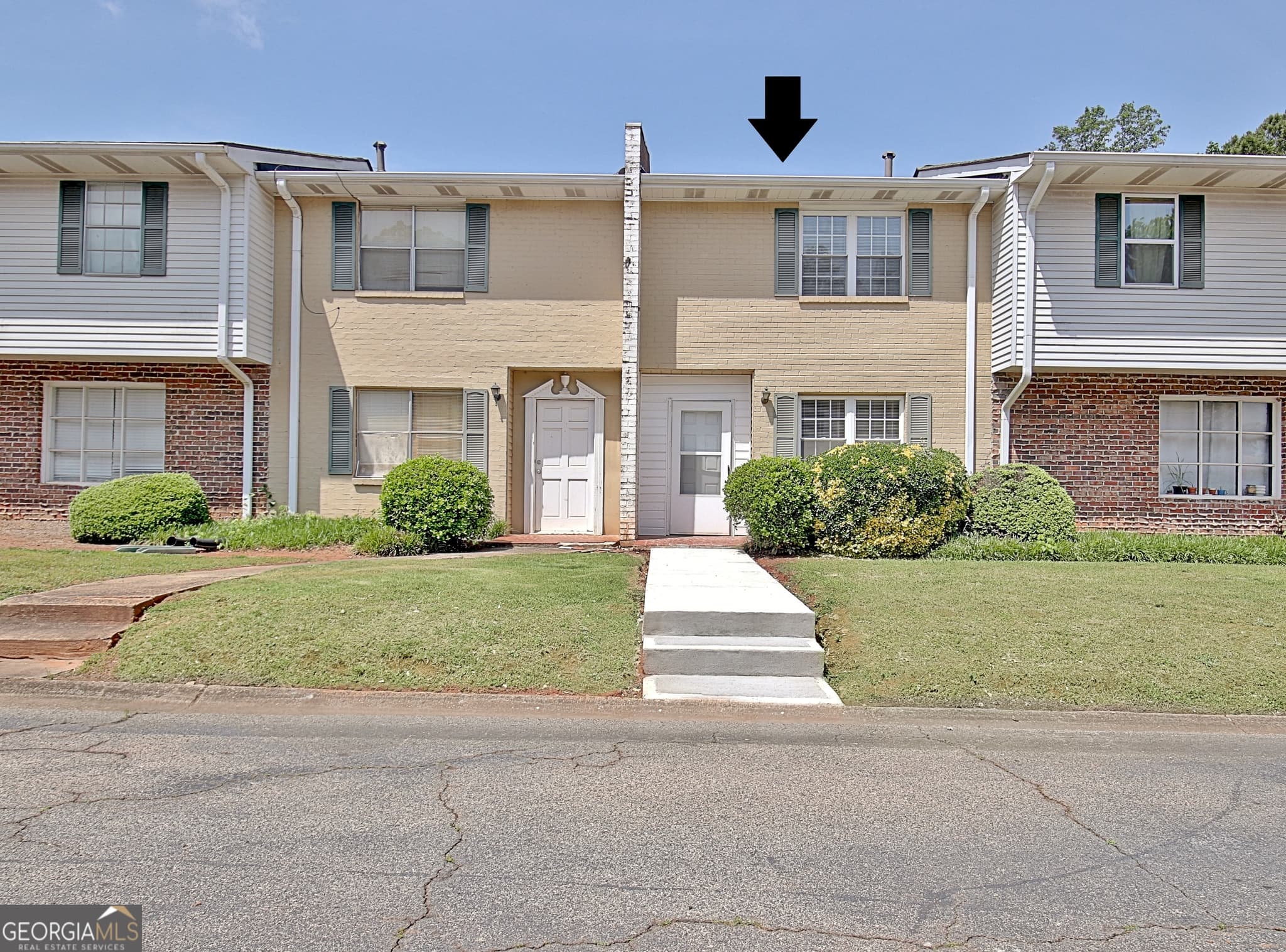 2 bedroom, 1.5 bathroom, 1,152 sq ft condominium for sale at 501 Carlton Road 5E, Palmetto, GA 30268 — photo 2
